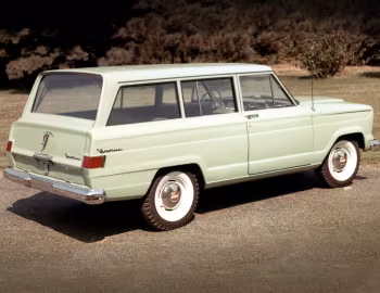 1963–64 Jeep J100 Wagoneer 2-door (1312)