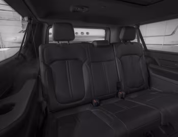Interior 2023–25 Jeep Wagoneer L Carbide (WS) '2022–25