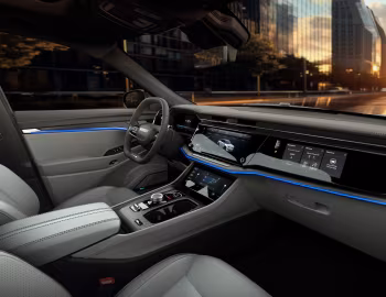 Interior 2025–pr. Jeep Wagoneer S Limited [North America] (KM) '2025–pr.