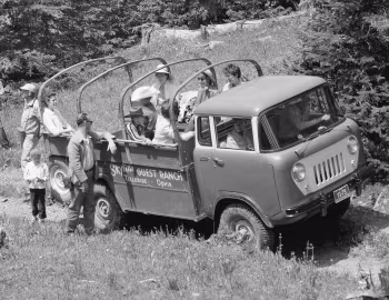 Willys Jeep FC-170 '1957–65