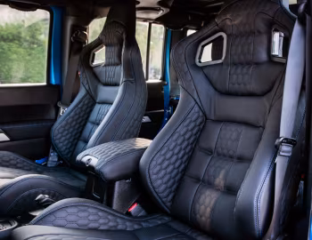 Interior Chelsea Truck Jeep Wrangler Unlimited Black Hawk Edition Volcanic Sky [UK-spec] (JK) '2017