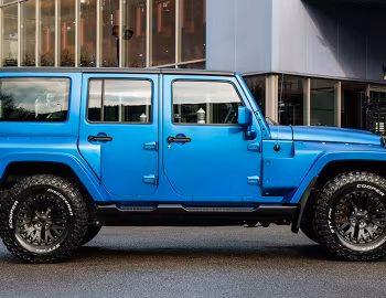 Chelsea Truck Jeep Wrangler Unlimited Black Hawk Edition Volcanic Sky [UK-spec] (JK) '2017
