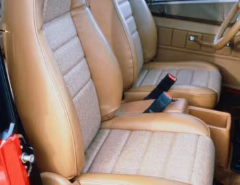 Interior 1987–95 Jeep Wrangler (YJ)