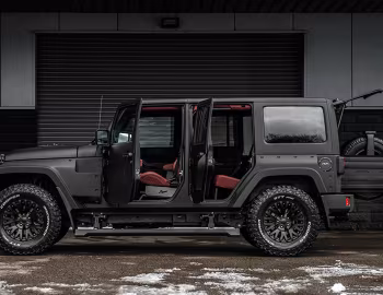 Chelsea Truck Jeep Wrangler Unlimited Black Hawk Edition [UK-spec] (JK) '2018