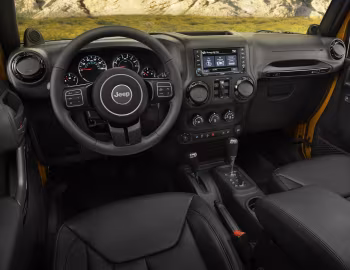 Painel frontal 2014–15 Jeep Wrangler Unlimited "Altitude" (JK) '2014–15