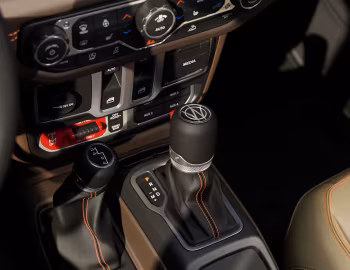 Interni 2027 Jeep Wrangler JL-2A [North America] (JL) '2026