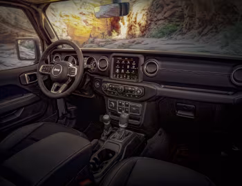 Painel frontal 2018–19 Jeep Wrangler Unlimited "Moab Edition" [North America] (JL) '2018–19
