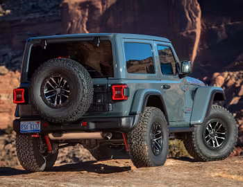 2024–pr. Jeep Wrangler Rubicon X with Xtreme 35 Tire Package [North America] (JL) '2023–pr.