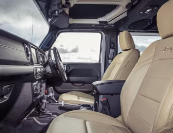 Interior Jeep Wrangler Sahara [UK-spec] (JL) '2019–23