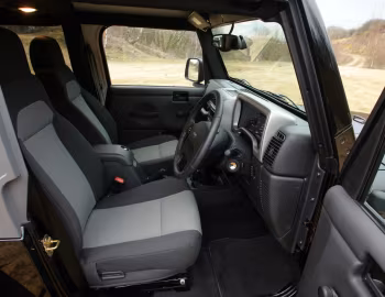 Interior Jeep Wrangler Sahara [UK-spec] (TJ) '2002–05
