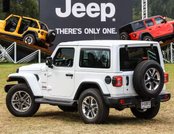Jeep Wrangler Sahara [UAE] (JL) '2018–23