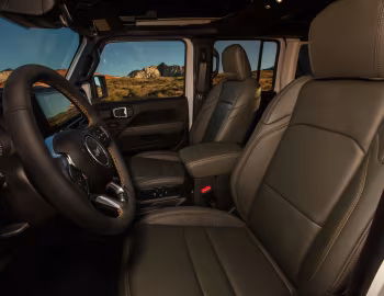 Interior 2024–pr. Jeep Wrangler Unlimited High Altitude 4xe [North America] (JL) '2023–pr.