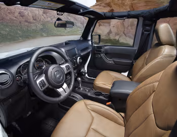 Interior 2013 Jeep Wrangler Unlimited "Moab" [North America] (JK) '2012