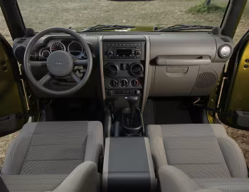 Painel frontal Jeep Wrangler Unlimited Rubicon [Worldwide] (JK) '2007–10