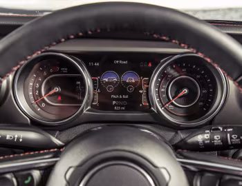 Painel Jeep Wrangler Unlimited Rubicon [UK-spec] (JL) '2019–23