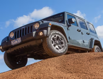 Jeep Wrangler Unlimited Rubicon "10th Anniversary" [Australia] (JK) '2013