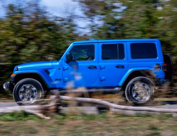 2024–pr. Jeep Wrangler Unlimited Sahara [North America] (JL) '2023–pr.