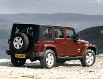 Jeep Wrangler Unlimited Sahara [UK-spec] (JK) '2007–10