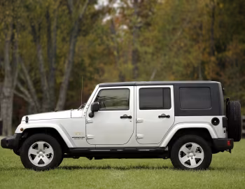 Jeep Wrangler Unlimited Sahara [Worldwide] (JK) '2007–10