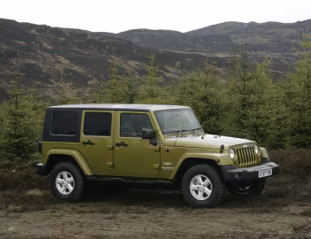 Jeep Wrangler Unlimited Sahara [UK-spec] (JK) '2007–10
