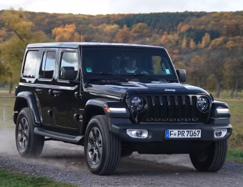 Jeep Wrangler Unlimited Sahara [EU-spec] (JL) '2018–21