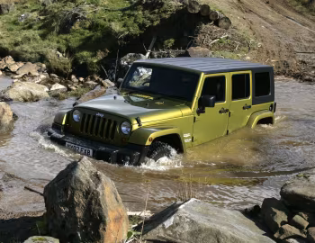 Jeep Wrangler Unlimited Sahara [UK-spec] (JK) '2007–10