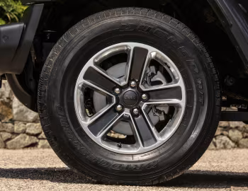 Jeep Wrangler Unlimited Sahara [EU-spec] (JL) '2018–21