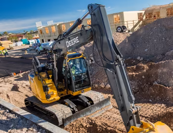 John Deere 135G '2012–pr.