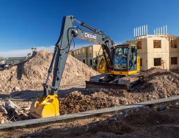 John Deere 135G '2012–pr.