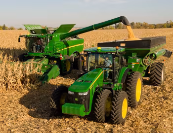 John Deere S670, John Deere 8360R