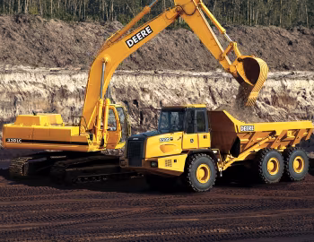 John Deere 330 LC, John Deere 250D Series II