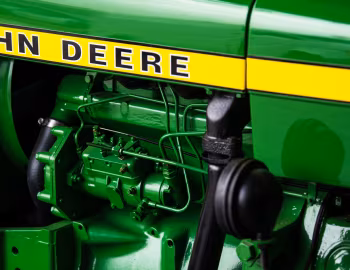 Sob o capô John Deere 2240 [US-spec] '1975–79