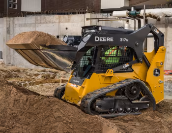John Deere 317G '2016–pr.