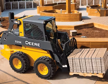 John Deere 320E '2013–pr.