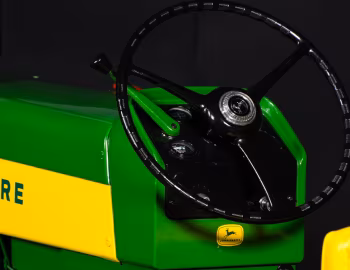 Передня панель John Deere 330V Gasoline '1958–60