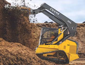John Deere 331G '2016–pr.