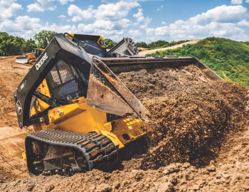 John Deere 333 P-Tier '2024–pr.