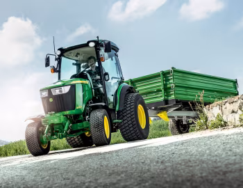 John Deere 4066R '2014–pr.