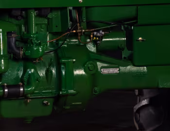 Sob o capô John Deere 40H All-Fuel '08.1954–10.1955