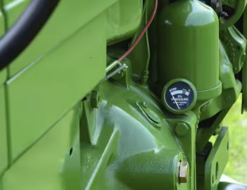 Sob o capô 1953–55 John Deere 40T-W