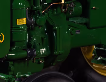 Sob o capô John Deere 40W All-Fuel '01–10.1955