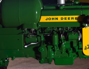 Sob o capô John Deere 420T-N LPG '1956–58