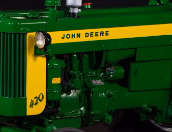 Sob o capô John Deere 420W Gasoline '1956–58