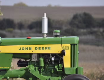 Sob o capô John Deere 430W Gasoline '1958–60