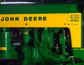 Sob o capô John Deere 435 Hi-Crop '1959–60