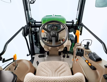 Interior John Deere 5115GF '2022–pr.
