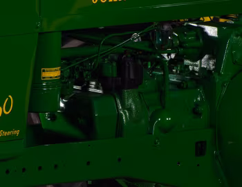 Під капотом 1954–56 John Deere 60 dual narrow front Gasoline