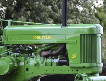Sob o capô John Deere 60H '1952–05.1956