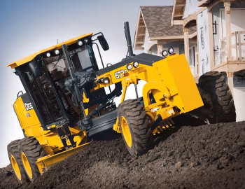 John Deere 672G '2009–pr.