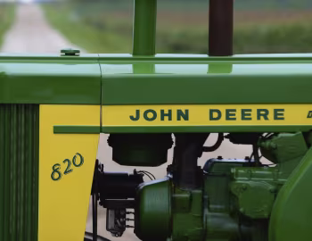 Sob o capô John Deere 820 Diesel '1956–07.1958